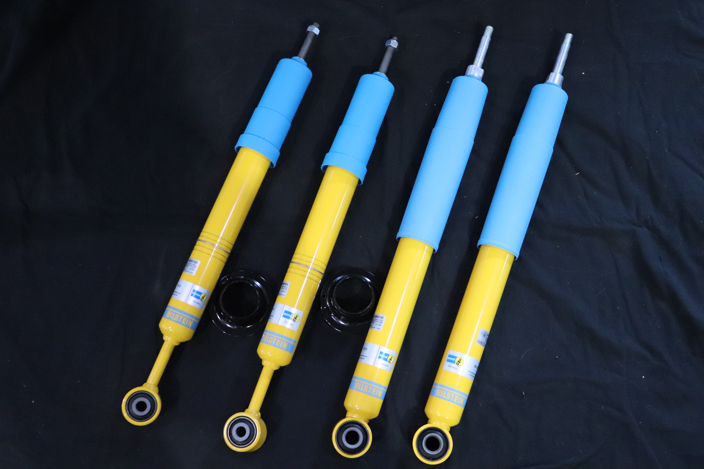 ＴＯＹＯＴＡ ランドクルーザー プラド×ＢＩＬＳＴＥＩＮ Ｂ６ ロング